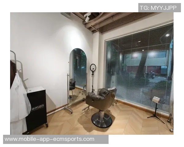 专属发型师分享为费尔明加维巴德吉亚马尔理发的独特体验与感受